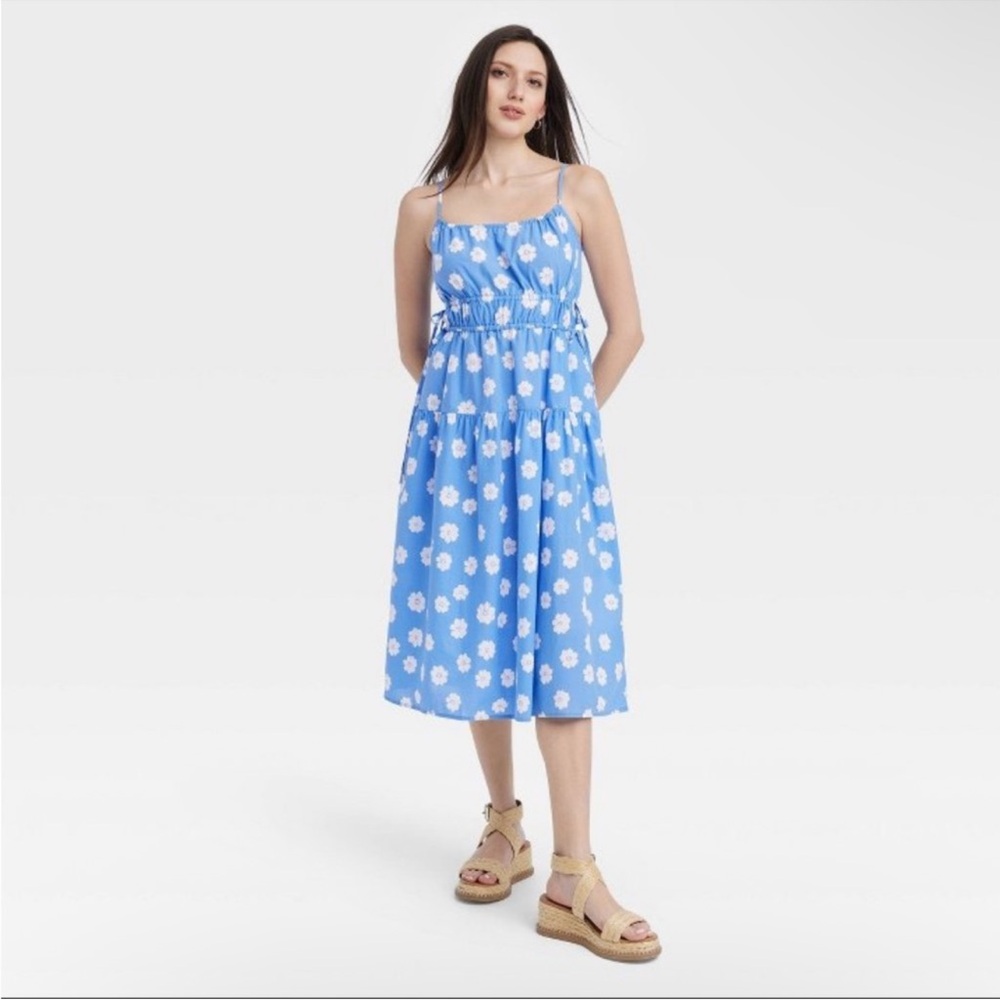 Universal Thread Light Blue Floral Cinched Waist Sun Dress size Medium